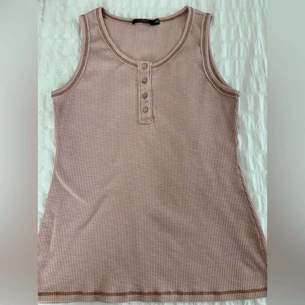 Doe & Rae Button-Front Ribbed Tank Top - Picture 5 of 16